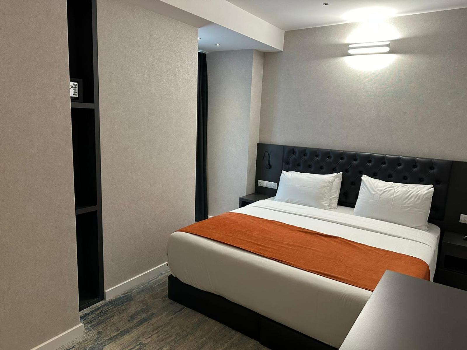 M 1 T Hotel Τυφλίδα Εξωτερικό φωτογραφία