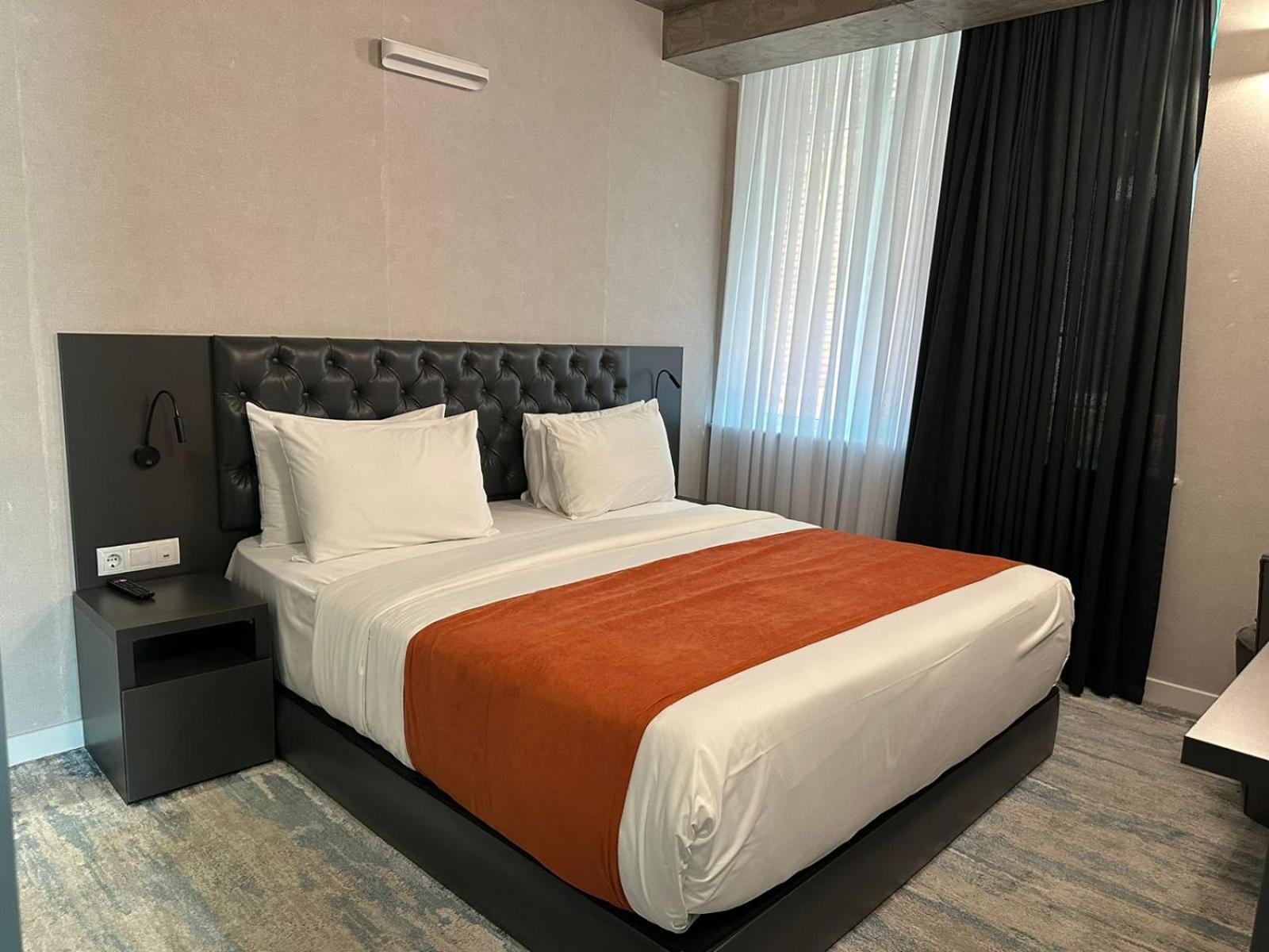 M 1 T Hotel Τυφλίδα Εξωτερικό φωτογραφία