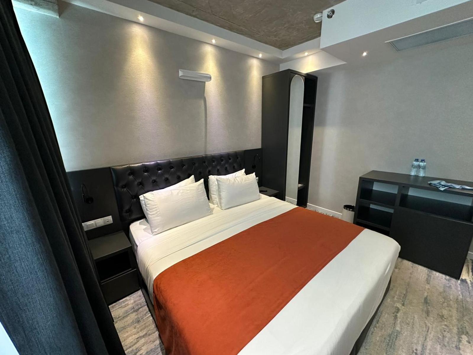 M 1 T Hotel Τυφλίδα Εξωτερικό φωτογραφία