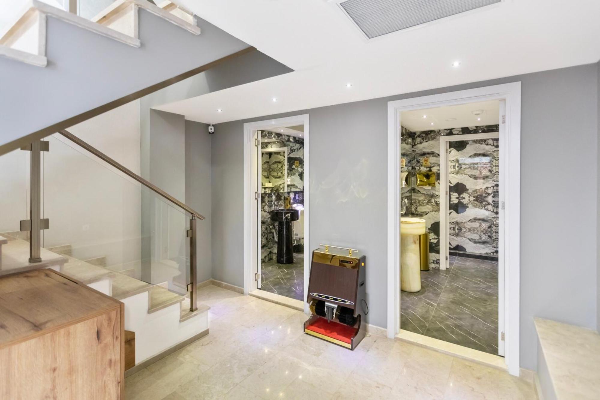 M 1 T Hotel Τυφλίδα Εξωτερικό φωτογραφία