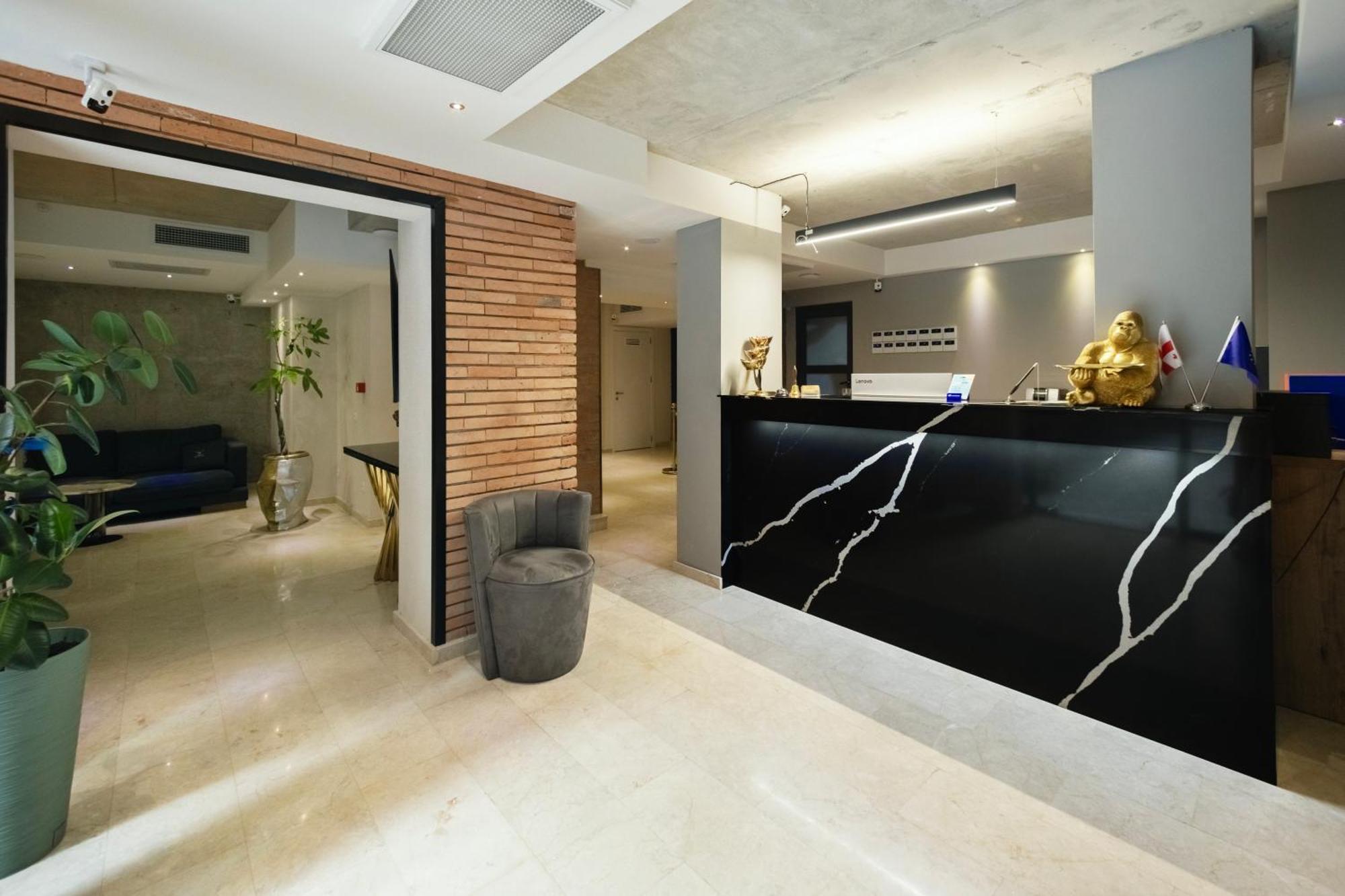 M 1 T Hotel Τυφλίδα Εξωτερικό φωτογραφία