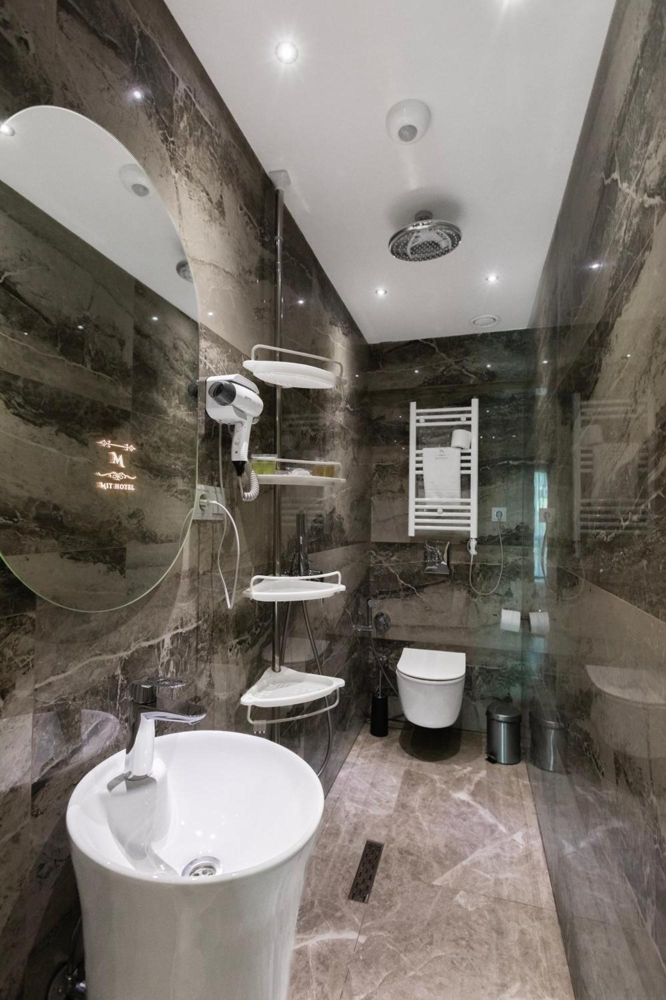 M 1 T Hotel Τυφλίδα Εξωτερικό φωτογραφία