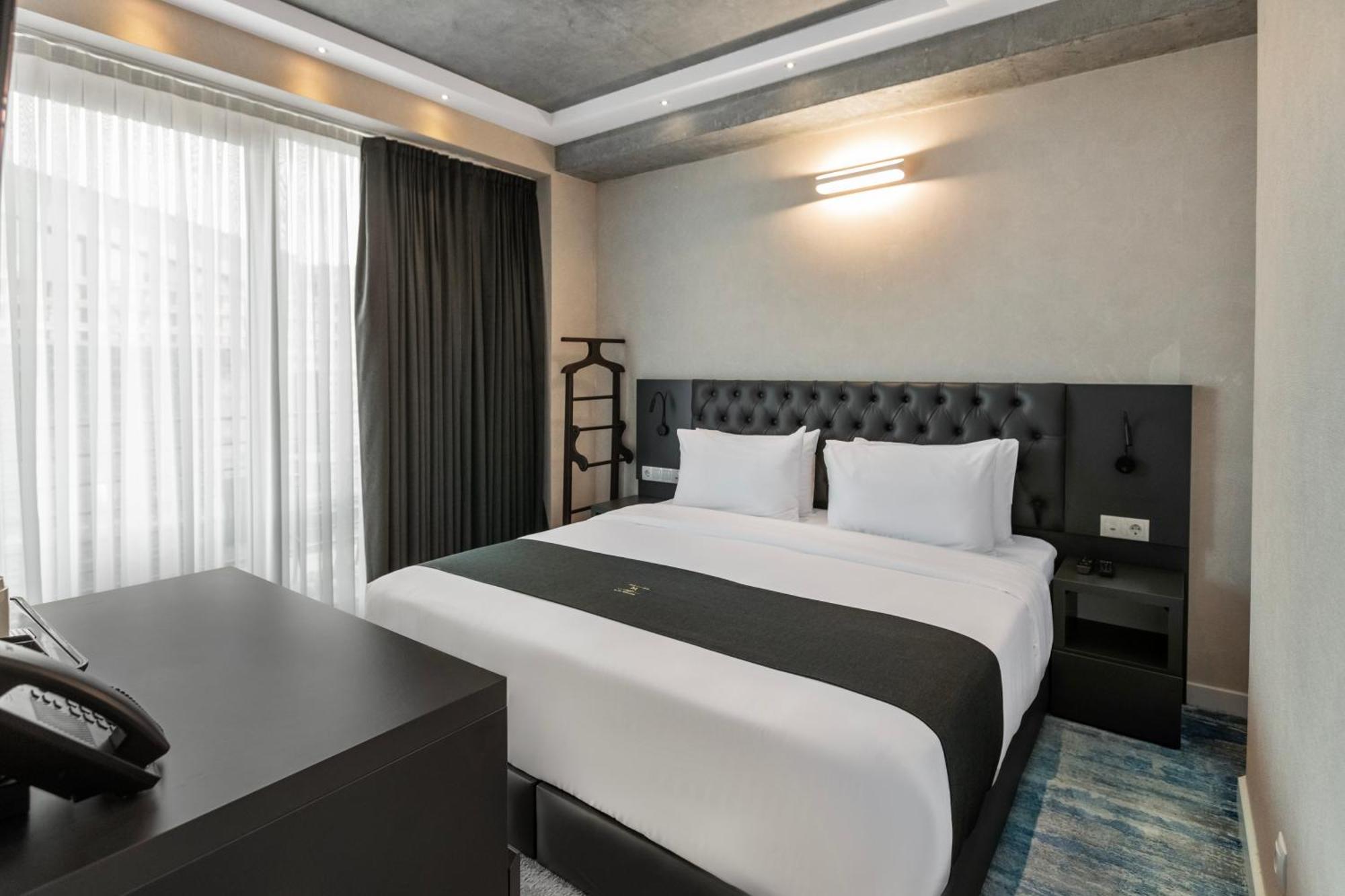 M 1 T Hotel Τυφλίδα Εξωτερικό φωτογραφία