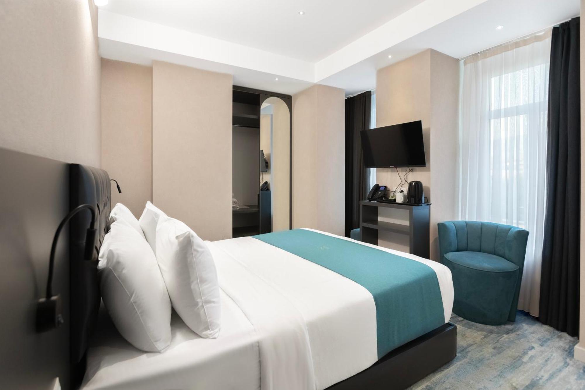 M 1 T Hotel Τυφλίδα Εξωτερικό φωτογραφία