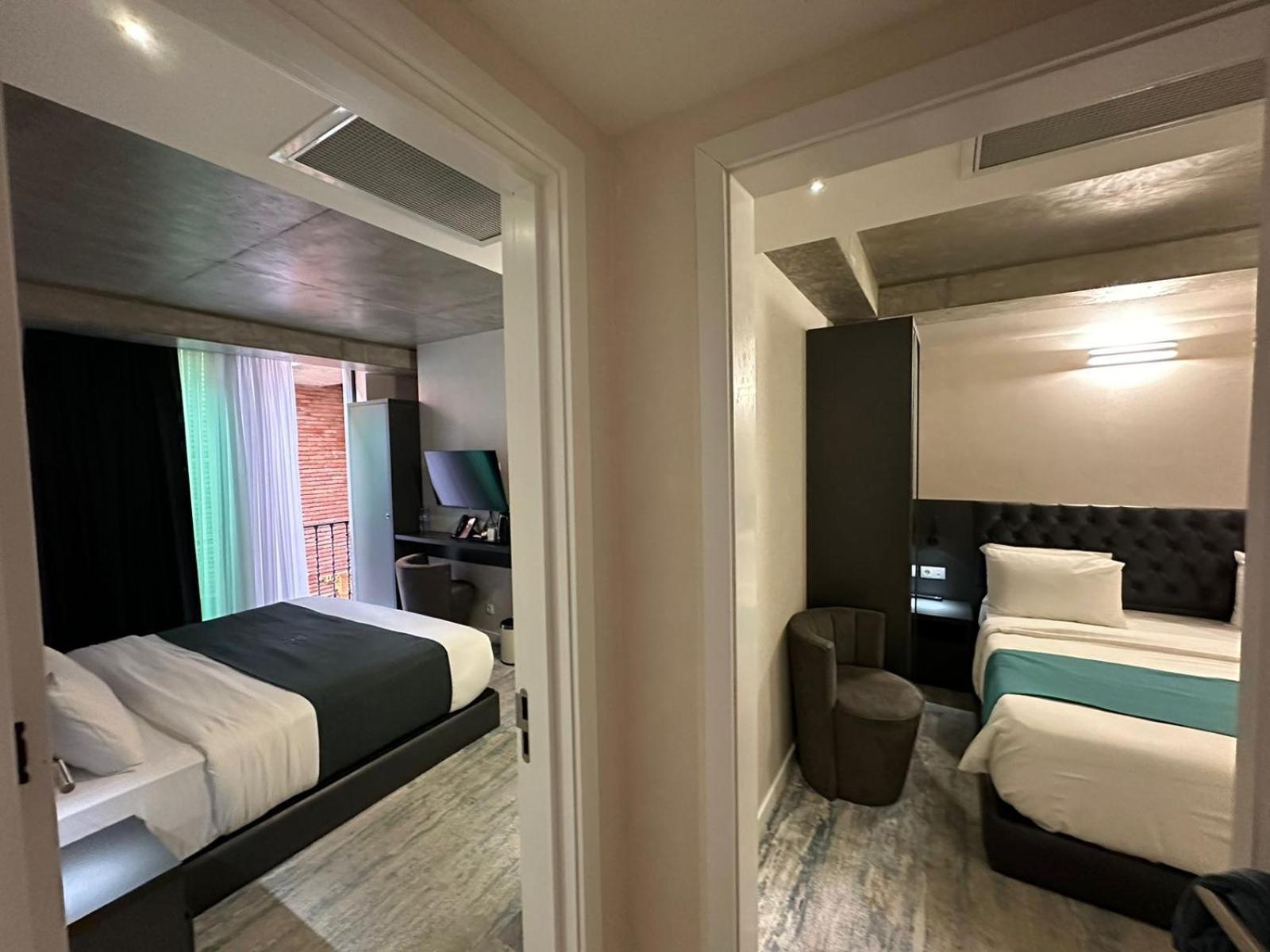 M 1 T Hotel Τυφλίδα Εξωτερικό φωτογραφία