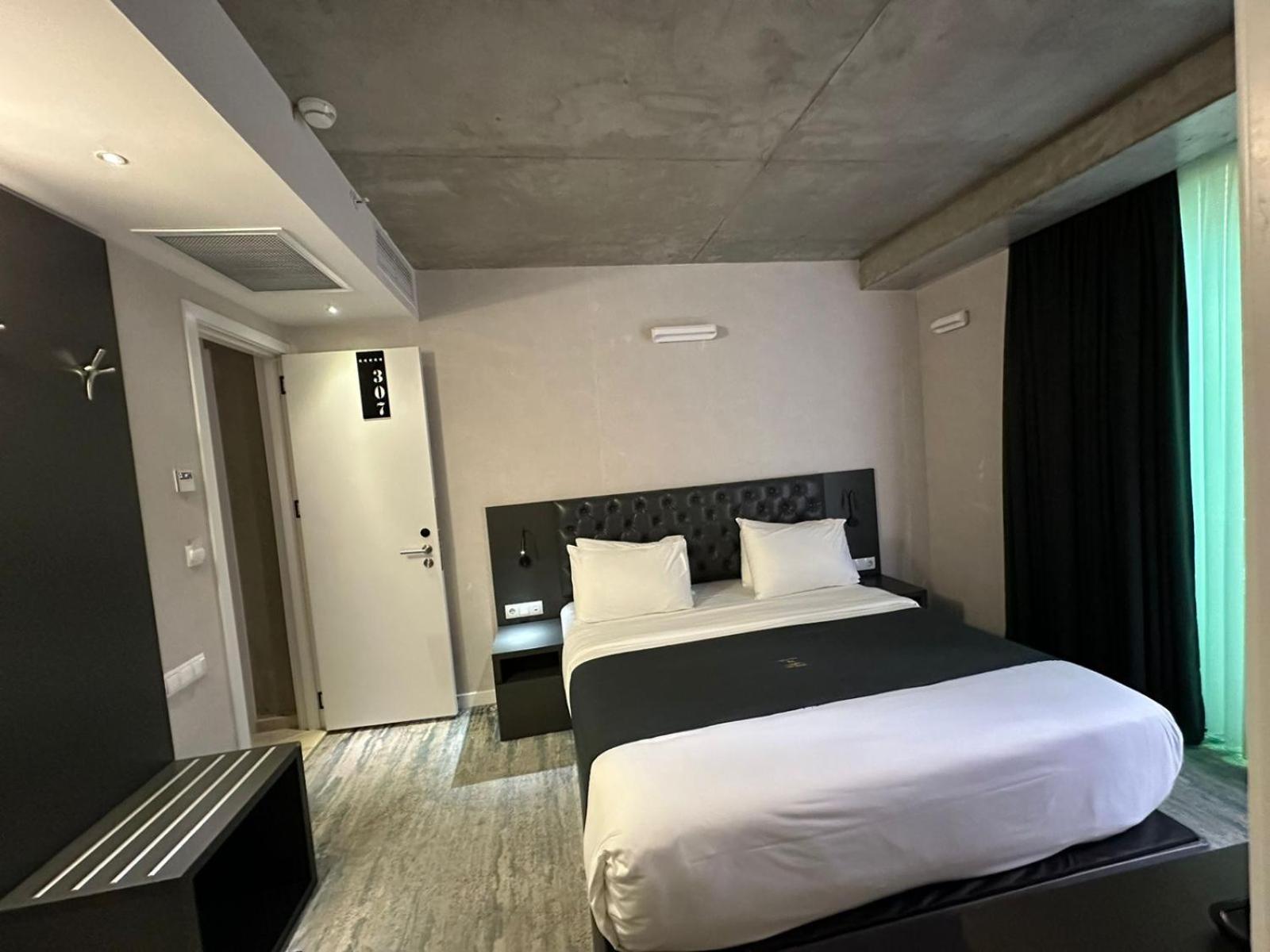 M 1 T Hotel Τυφλίδα Εξωτερικό φωτογραφία
